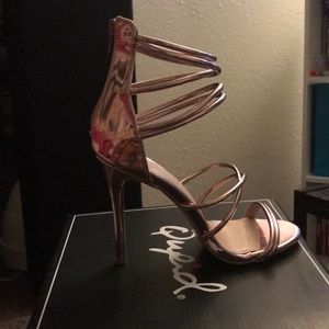 Qupid Rose Gold Heels 10 % off !